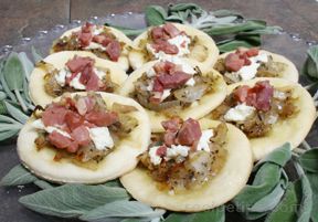 prosciutto goat cheese pizettes Recipe