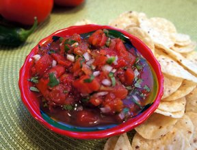 Quick Easy Crowd Pleasing Salsa