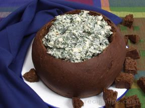 Spinach Dip in Rye Bread