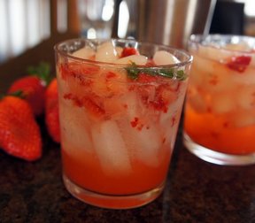 Strawberry Gin Cocktail