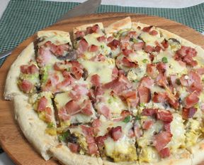 Ham and Egg Breakfast Pizza Recipe