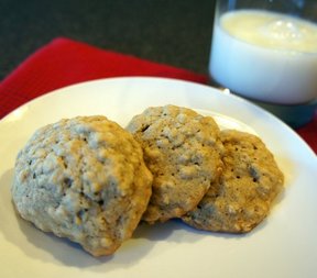 Applesauce Oatmeal Cookies with Raisins Recipe