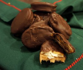chocolate dipped peanut butter cookies Recipe