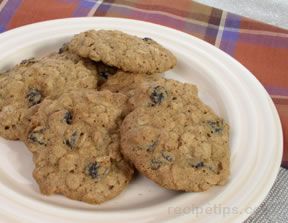 Oatmeal Raisin Cookies