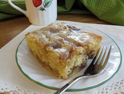 glazed cinnamon roll cake Recipe