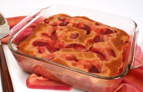 Rhubarb and Strawberry Cake Recipe