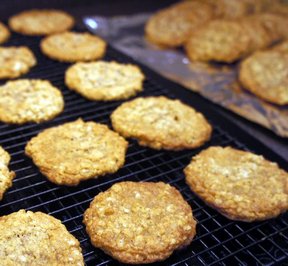 Simple Oatmeal Cookies Recipe