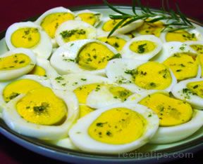 Herbed Egg Slices