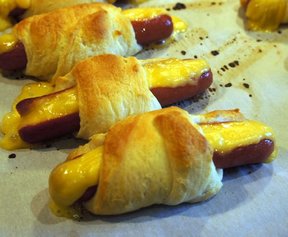 cheesy pigs in a blanket Recipe