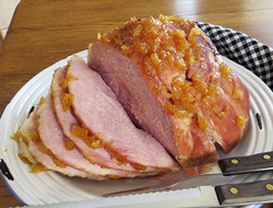 Baked Ham with Pineapple Glaze