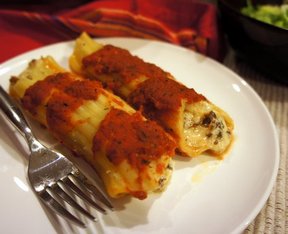 Cheesy Sausage Manicotti Italian