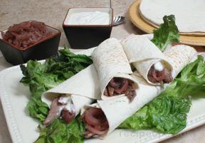 Beef Tacos with Onion Jam and Horseradish Cream Recipe