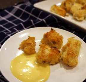 Chicken Nuggets With Dipping Sauce