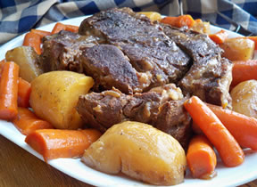 Crock Pot Roast Beef and Vegetables