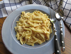 Slow Cooker Chicken and Noodles