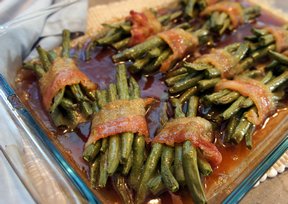 green bean bacon bundles Recipe