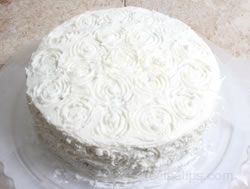 Swirled Line Frosting Design Article