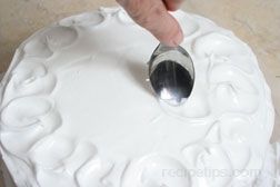 Cake Decorating Article