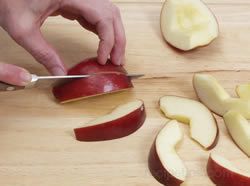 How To Cut Apples Into Slices 