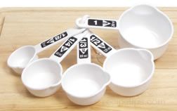 measuring cups for dry ingredients