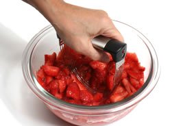 How to Make Fresh Strawberry Sauce