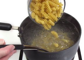 boiling pasta