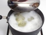 Vinegar Helps Boiled Potatoes Hold Their Shape