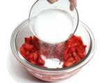 Preserve the Color of Your Strawberries