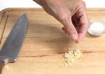 Prevent Garlic from Sticking to Your Knife